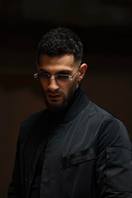 Zdjęcie Adrien Essamir