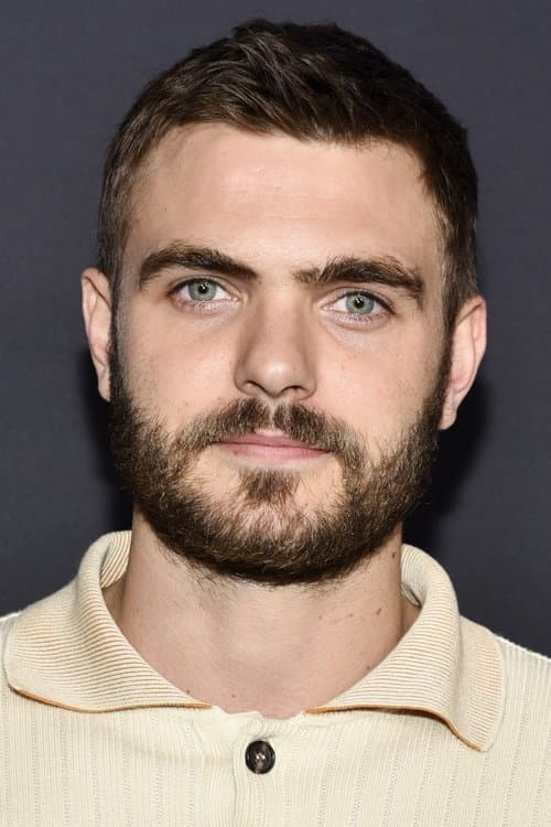 Zdjęcie Alex Roe