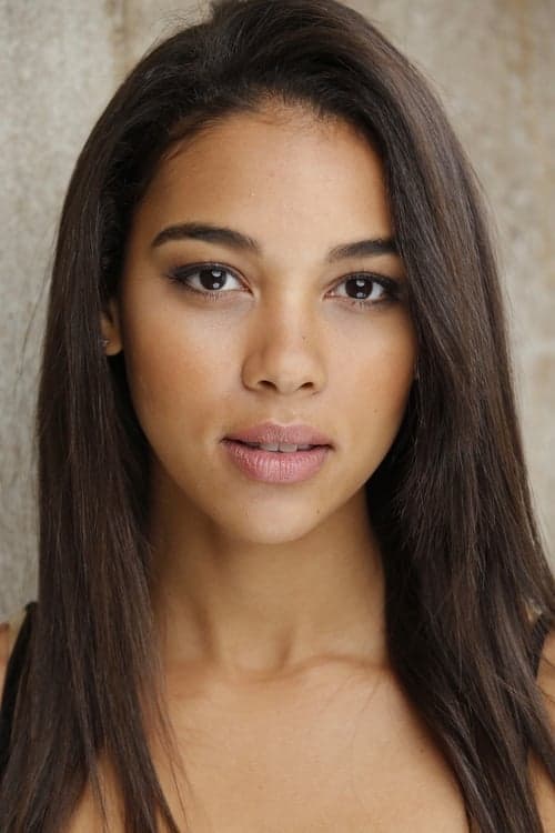 Zdjęcie Alexandra Shipp