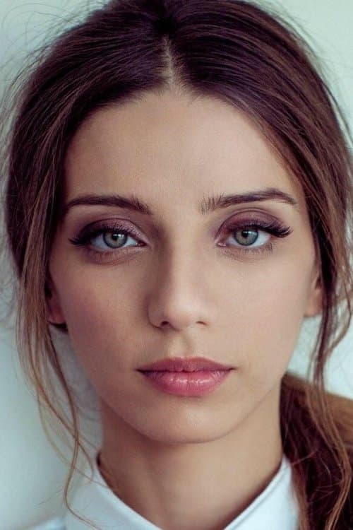 Zdjęcie Angela Sarafyan