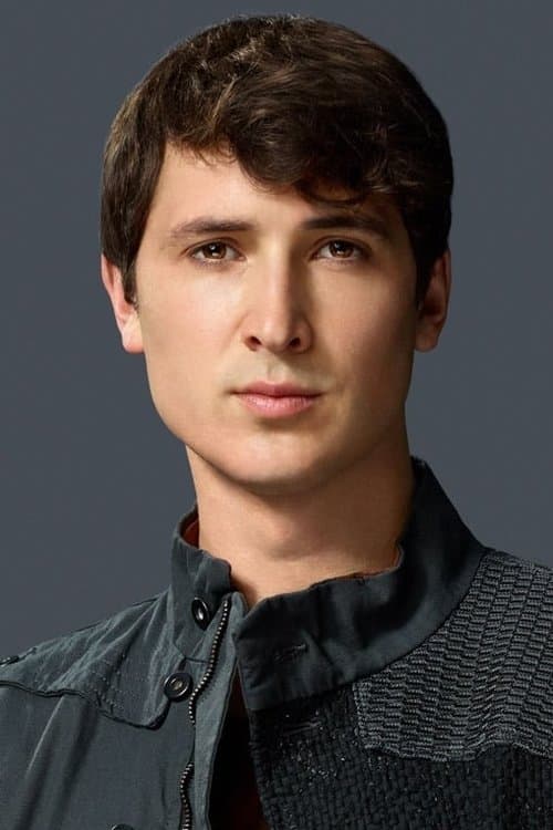 Zdjęcie Ben Lloyd-Hughes