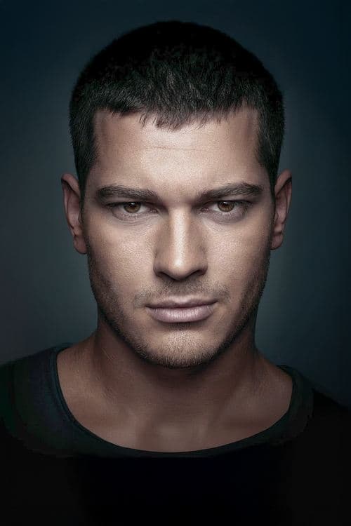 Zdjęcie Çağatay Ulusoy