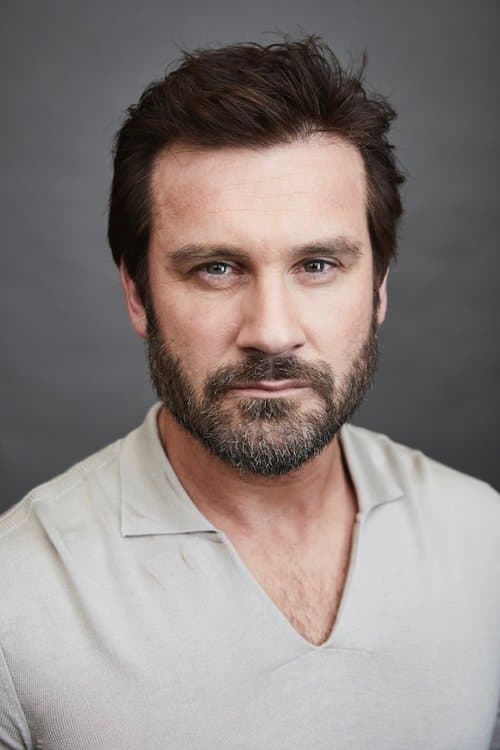 Zdjęcie Clive Standen