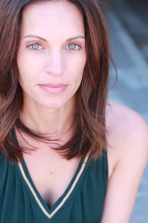 Zdjęcie Courtney Compton