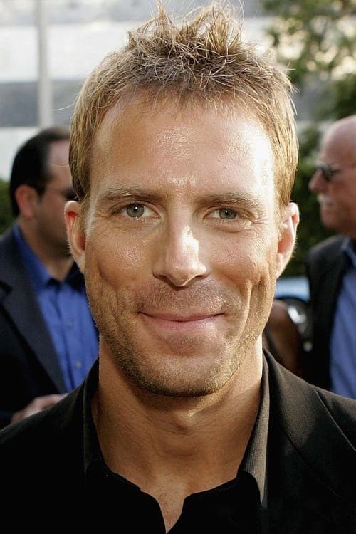 Zdjęcie Daniel Travis