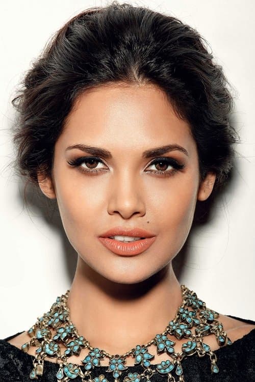 Zdjęcie Esha Gupta