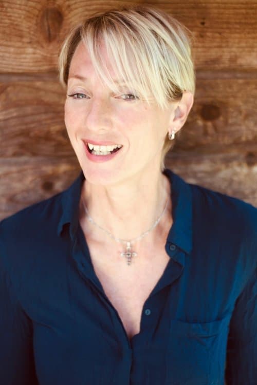 Hayley Easton Street całe filmy