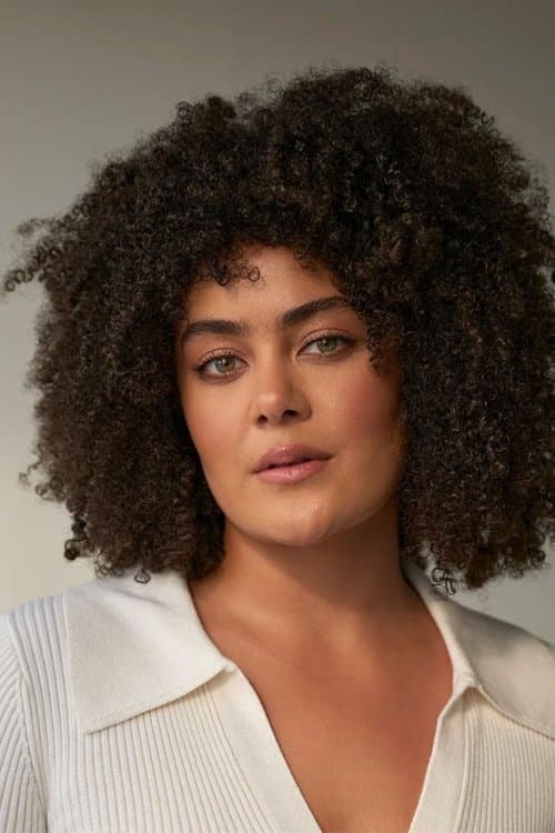 Zdjęcie Izuka Hoyle