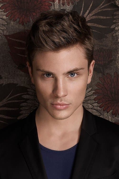 Zdjęcie Jannik Schümann