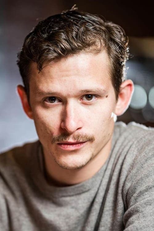 Zdjęcie Joel Basman