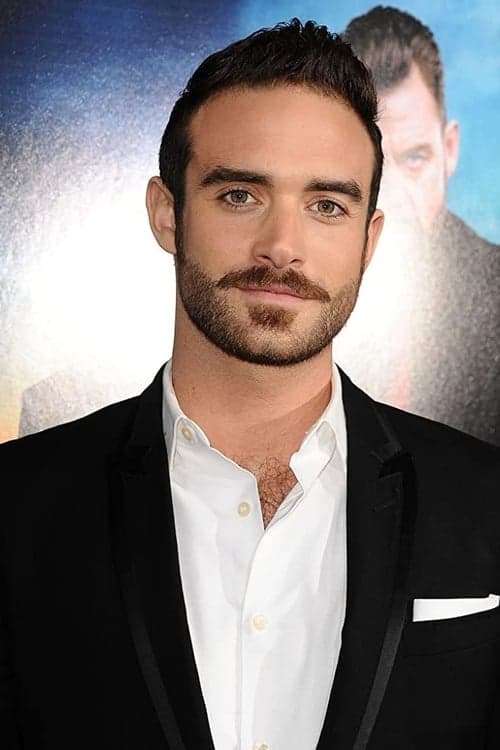 Zdjęcie Joshua Sasse