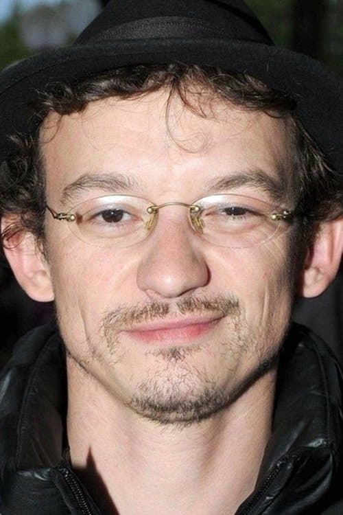 Zdjęcie Julien Courbey