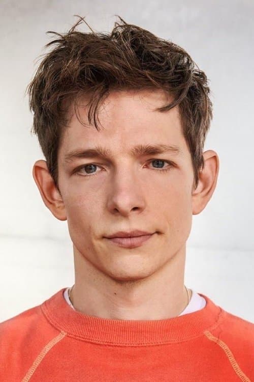 Zdjęcie Mike Faist