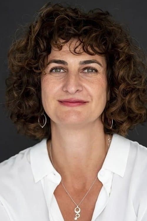 Pelin Esmer całe filmy