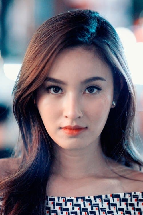 Zdjęcie ตรีชฎา เพชรรัตน์