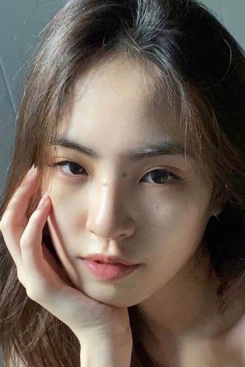 Zdjęcie ณิชภาลักษณ์ ทองคำ