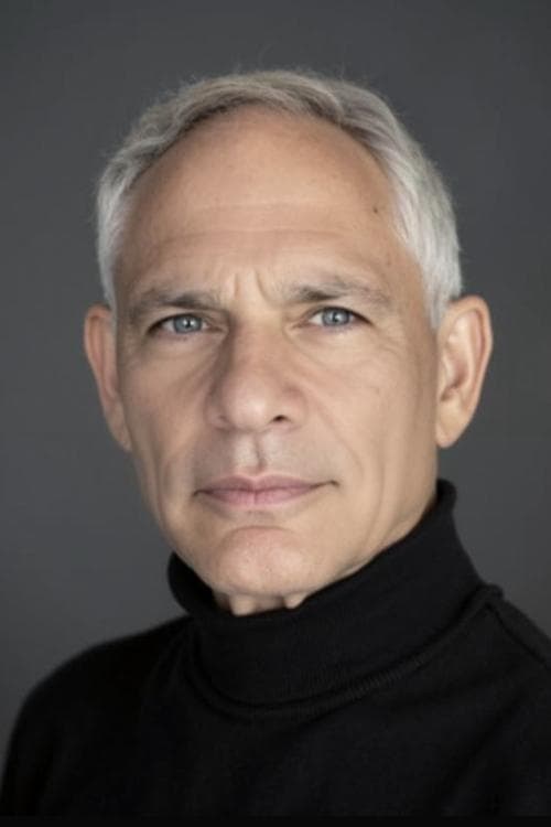 Zdjęcie Russell Todd