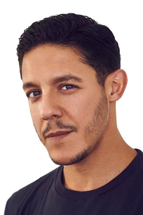 Zdjęcie Theo Rossi