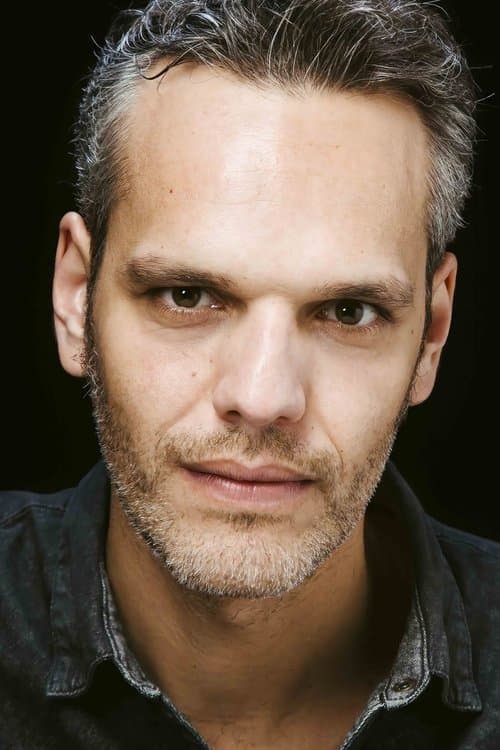 Zdjęcie Tony Corvillo