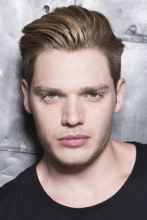 Zdjęcie Dominic Sherwood