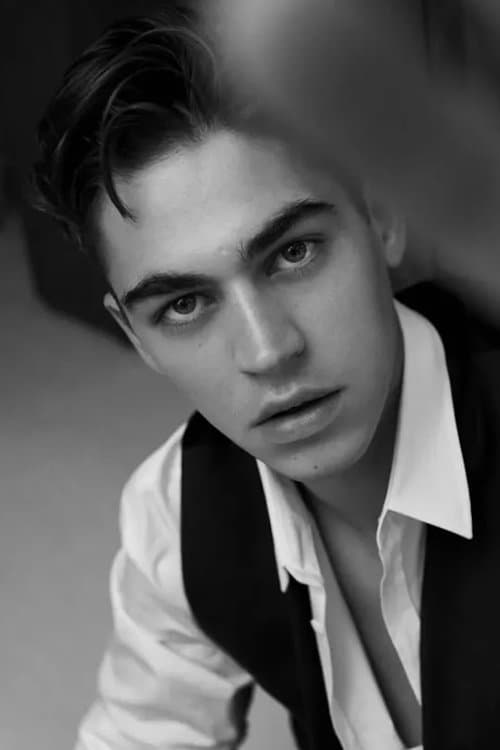 Zdjęcie Hero Fiennes Tiffin