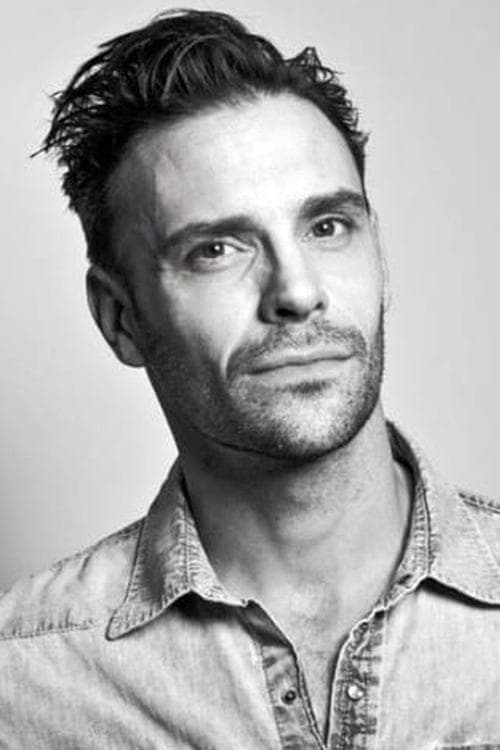 Zdjęcie Joseph Millson