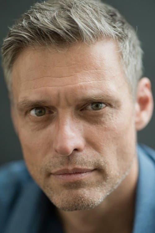 Zdjęcie Stephen Billington